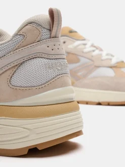 HOFF California Woman Hot